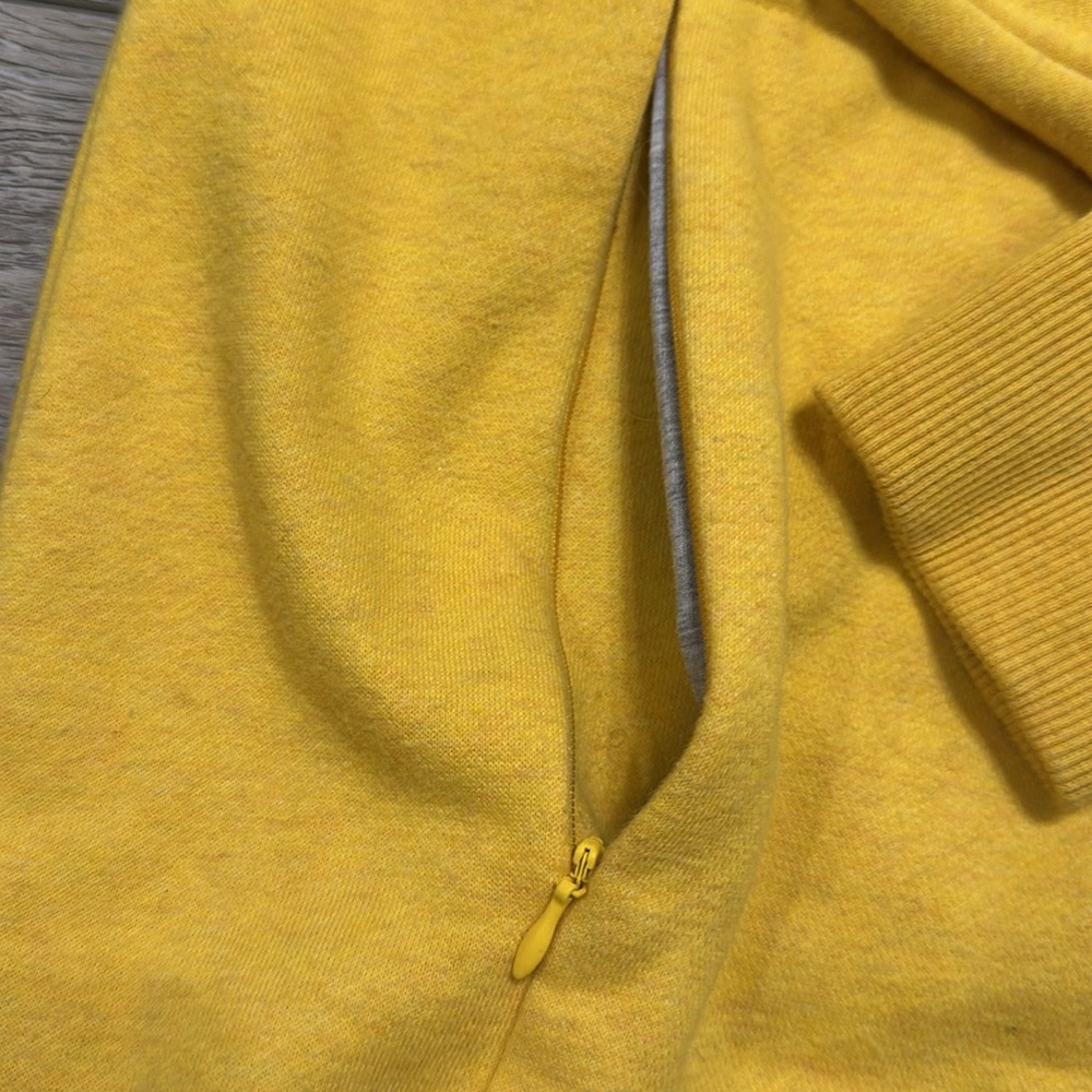 Gymshark Sweatshirt - Picture 4 of 5